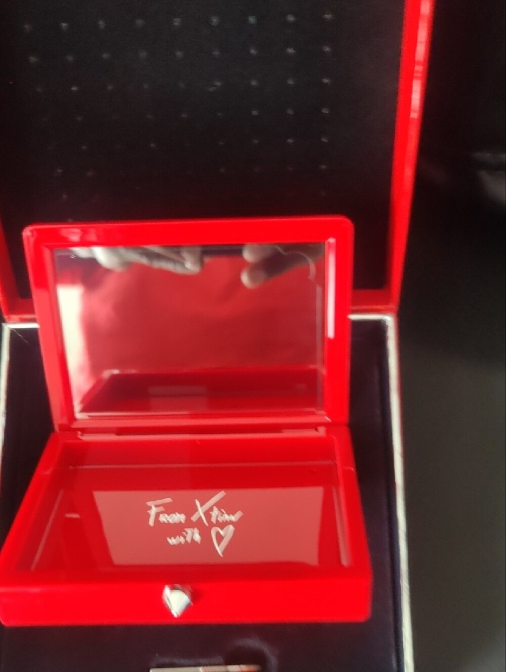 Christian Louboutin Red Lacquer Trinket Box w/ Key – Collector Accessory – Like - Picture 6 of 12